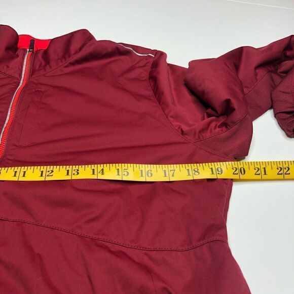 Saucony Women’s Red Run Shield Front Zip Long Sleeve Thumb Hole Jacket Size L - Picture 8 of 12